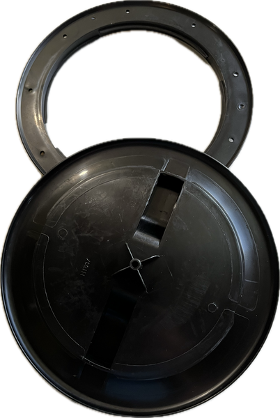 HT 337 - HATCH COVER BLACK -SMALL - OPENING SIZE 4"